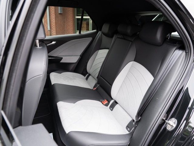 ID.3 Pro Move IQ.DRIVE 360° Keyless ergoSitze