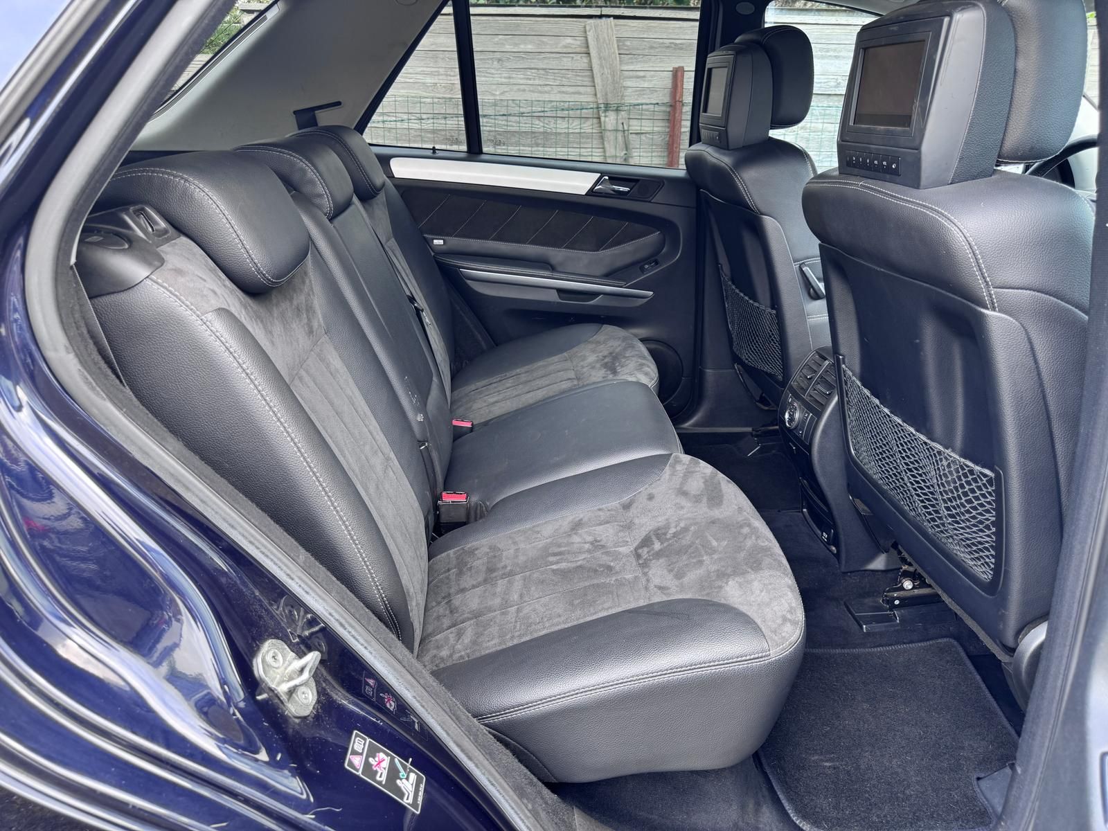Fahrzeugabbildung Mercedes-Benz 3.0 CDI V6 BRABUS/PANO/AHK/RCAM/ALLWETTER/LED