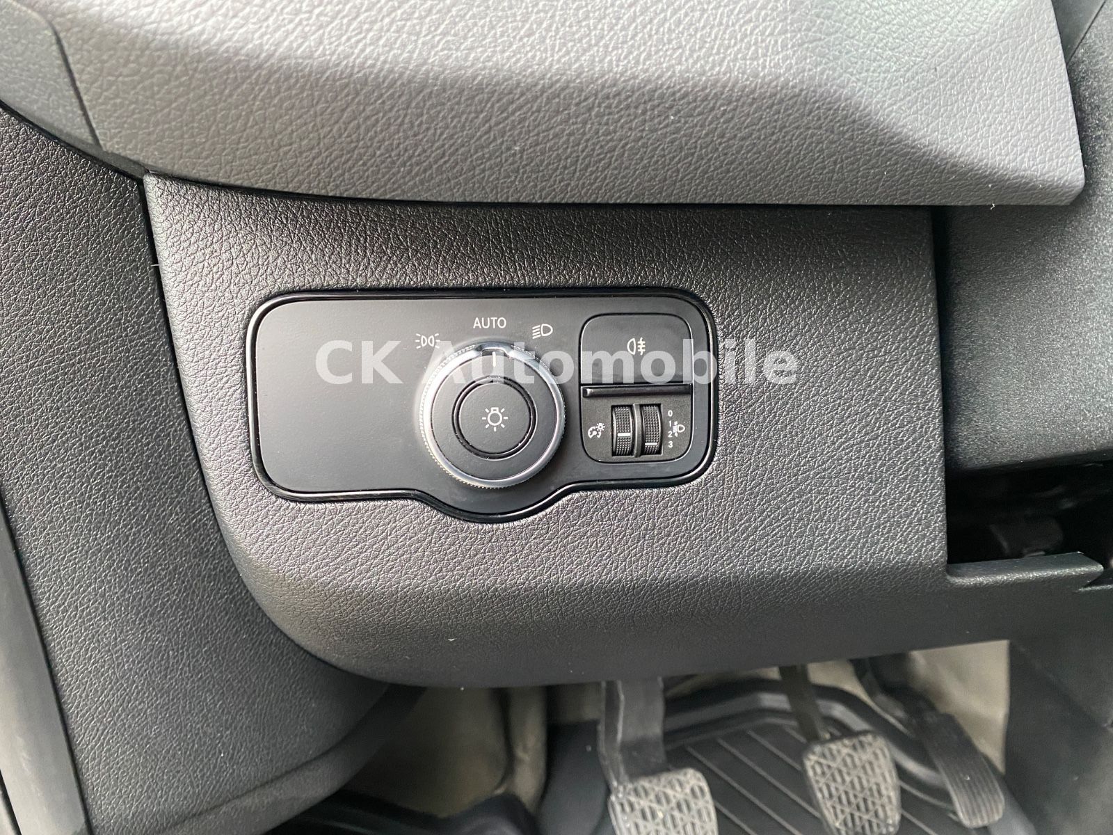 Fahrzeugabbildung Mercedes-Benz Sprinter III Kasten 214 H1L2/Navi/Klima/Kam/AHK