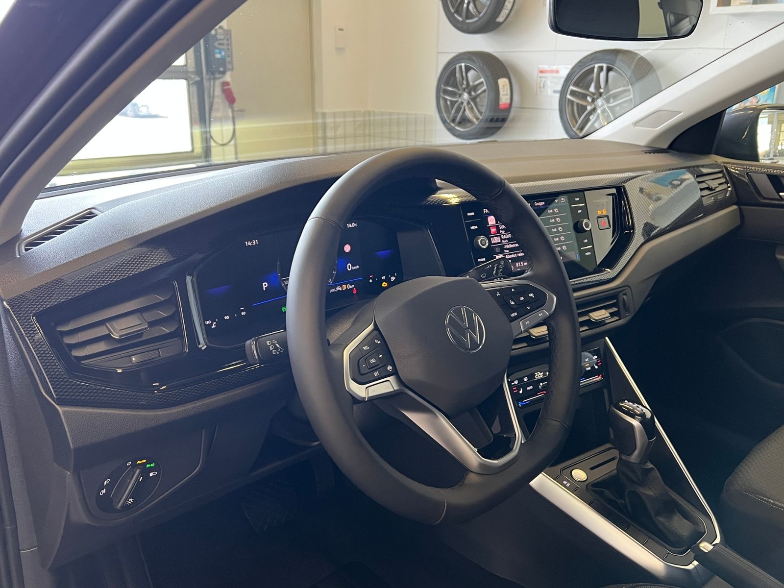 Fahrzeugabbildung Volkswagen Taigo Life 1.5 TSI DSG *IQ.Light, App-Connect, 1