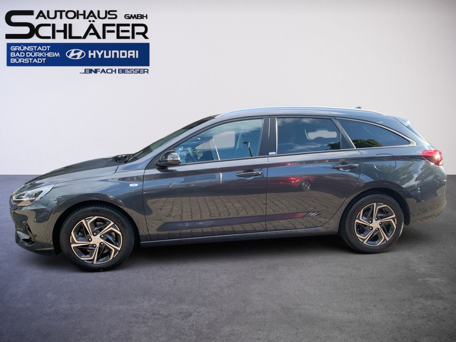 Fahrzeugabbildung Hyundai i30 Kombi 1.5 T-GDI 7-DCT Intro Edition Mild-Hyb