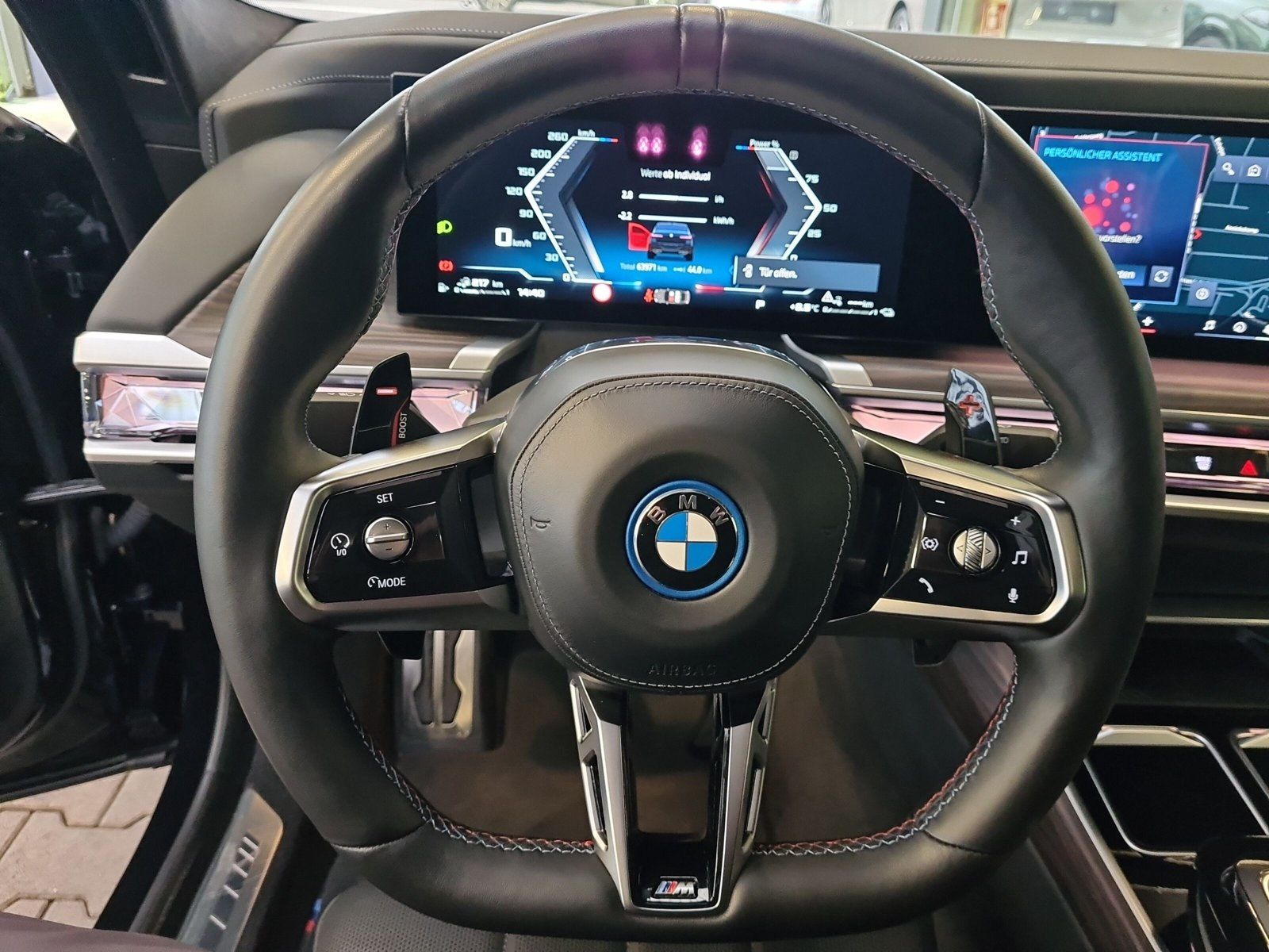 BMW M760 - Bild 17