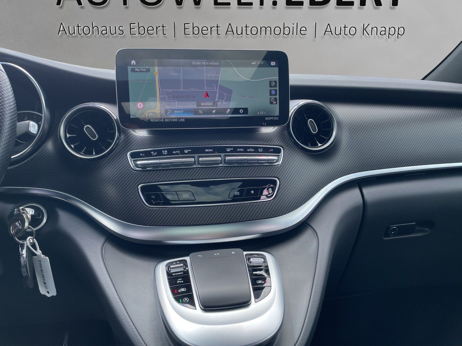 Fahrzeugabbildung Mercedes-Benz V300d L Avantg Edition AMG Pano ILS Burm 360°AHK