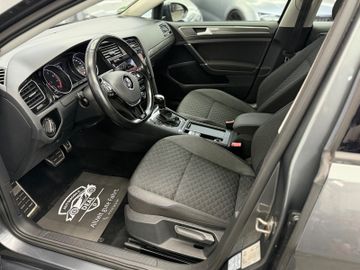 Volkswagen Golf - 11