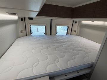 Westfalia Columbus 600 D 140 PS Aufstelldach Solar Skyview