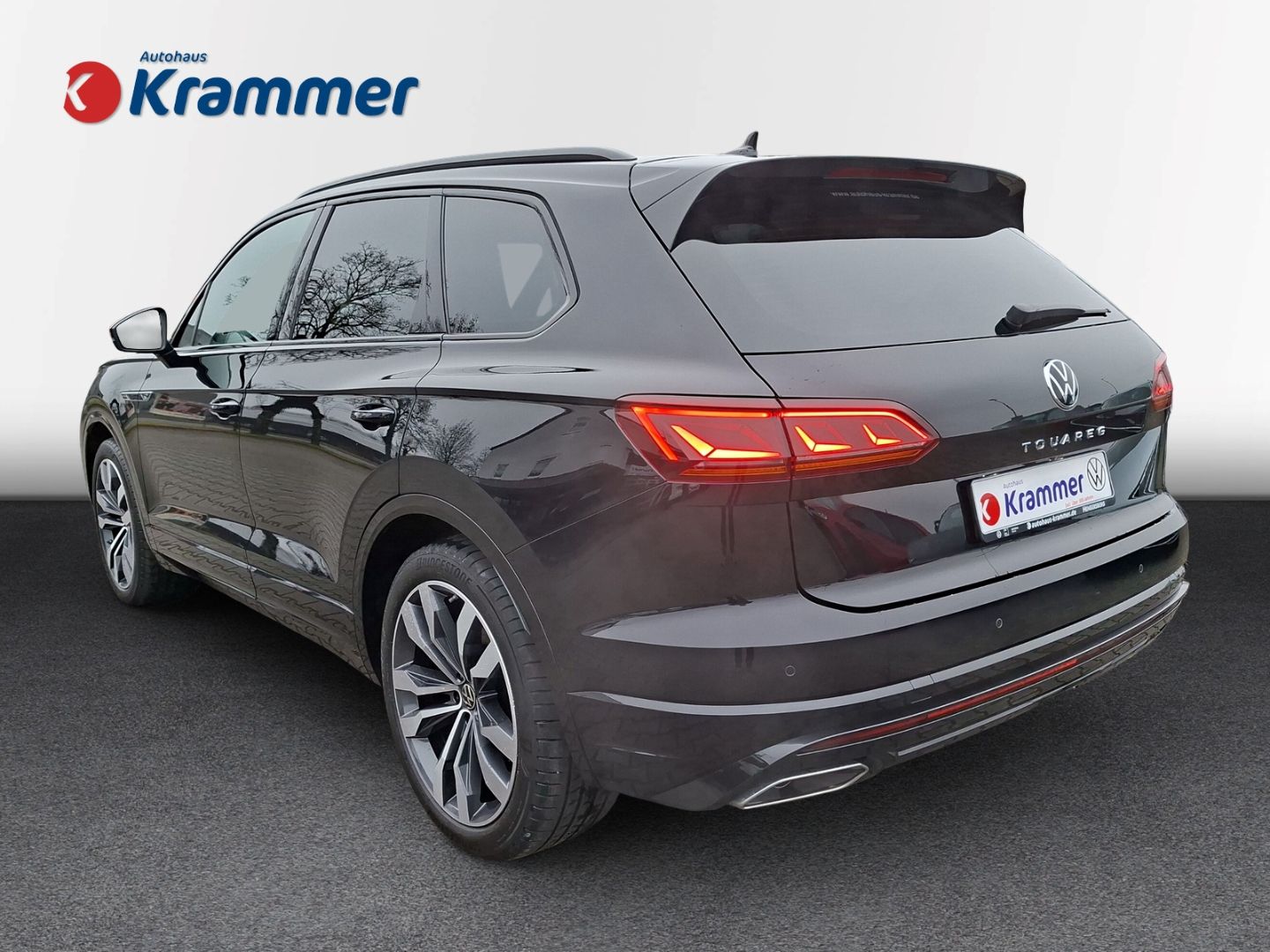 Touareg 3.0 TDI V6 4M R-Line *PANO*STHZ*HUD*