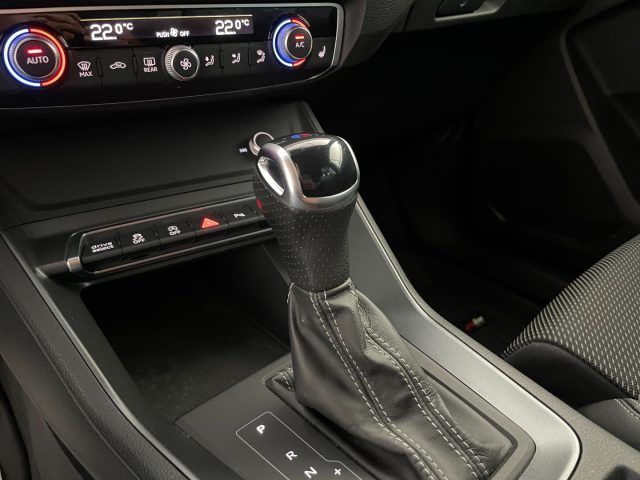 Audi AUDI Q3 SPB 2.0 TDI 150 CV S-Tronic S-Line imagem 2