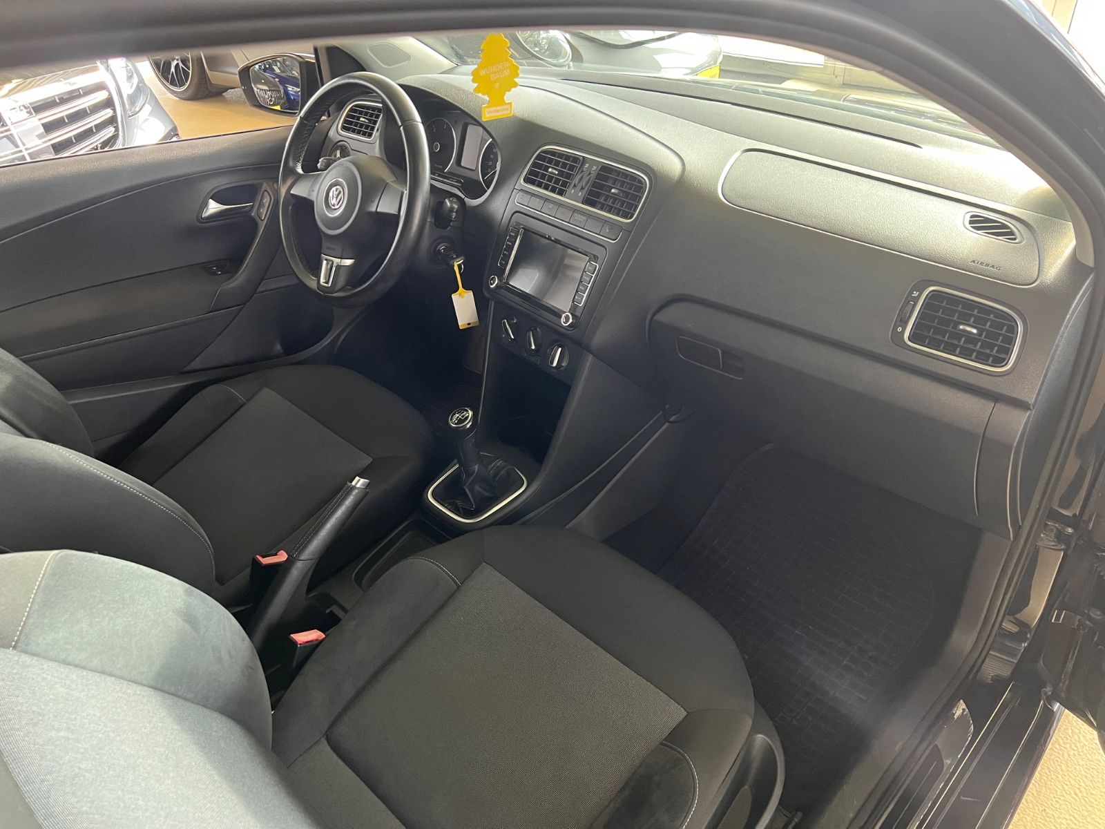 Fahrzeugabbildung Volkswagen Polo V 1.2 TDI Style *PANORAMADACH*