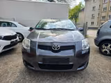 Toyota Auris Executive*AUTOMATIK * - Toyota Auris mit Benzin-Antrieb: Automatik