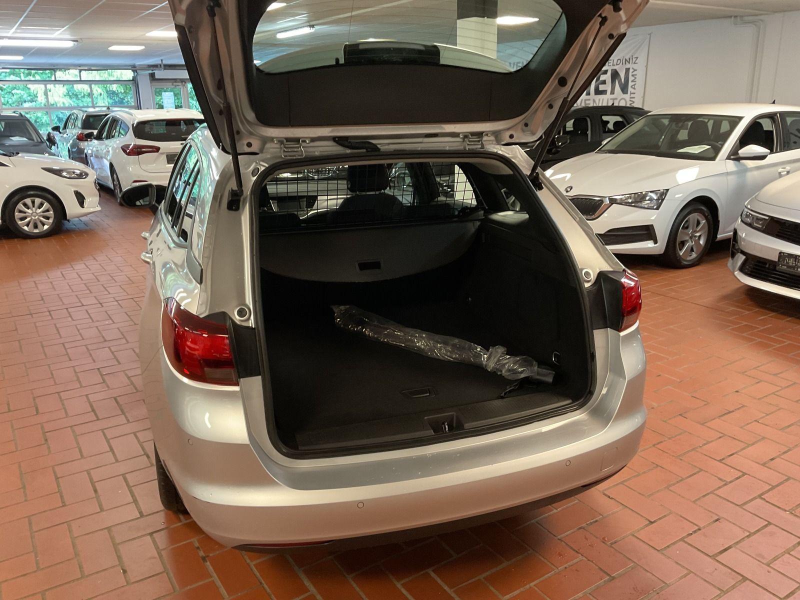 Opel Astra Sports Tourer 1.5 Edition Car Play,Navi,PD