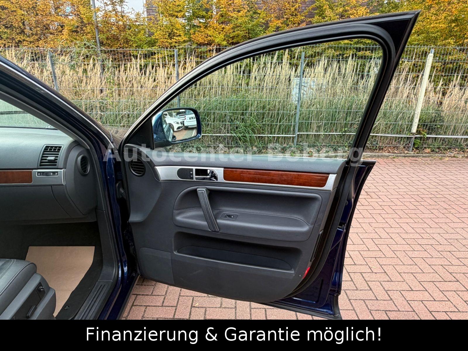 Volkswagen Touareg 2004 — photo 18