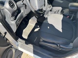 Kia Carens 2009 — photo 9