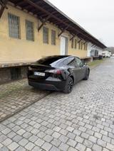 Tesla Model Y  Dual Motor AWD (Keramik/Poliert) - Tesla Model Y in Bielefeld