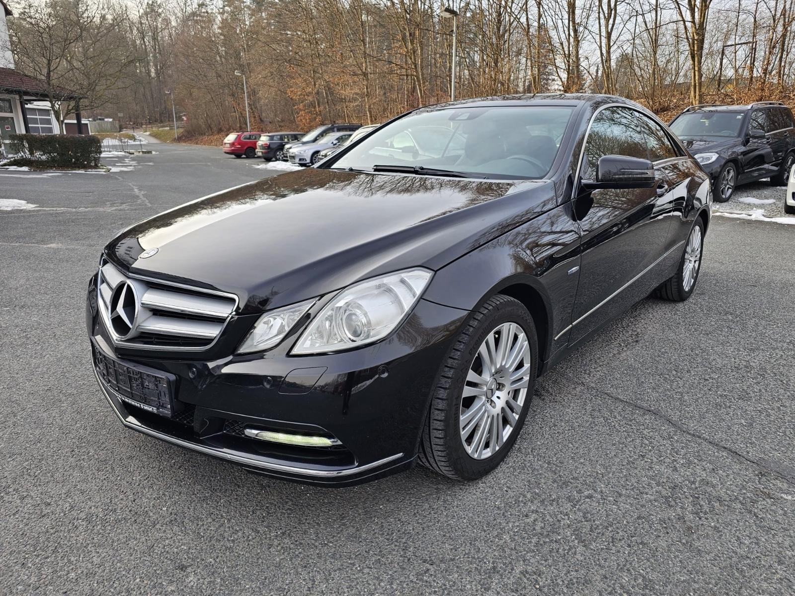 Mercedes-Benz E 200 Coupé E 200 BlueEFFICIENCY AVANTGARDE