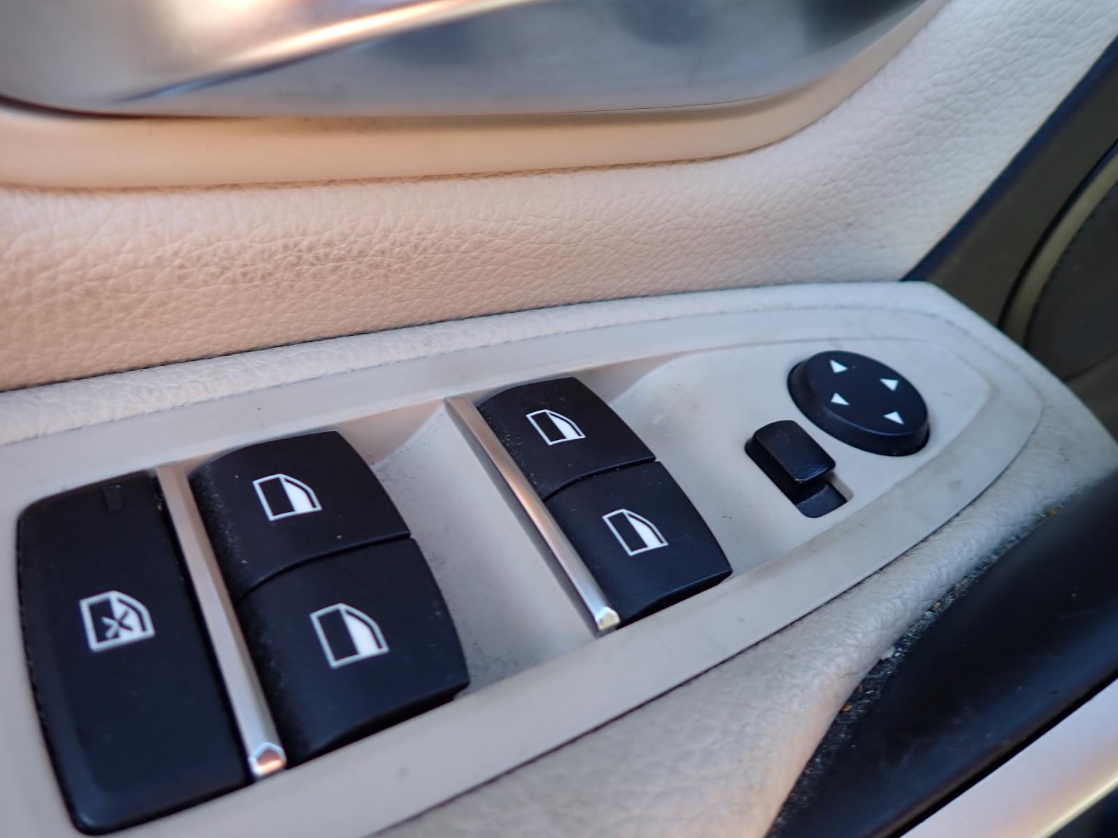 BMW 330i xDrive Advantage LED Leder Memory 1. Hand