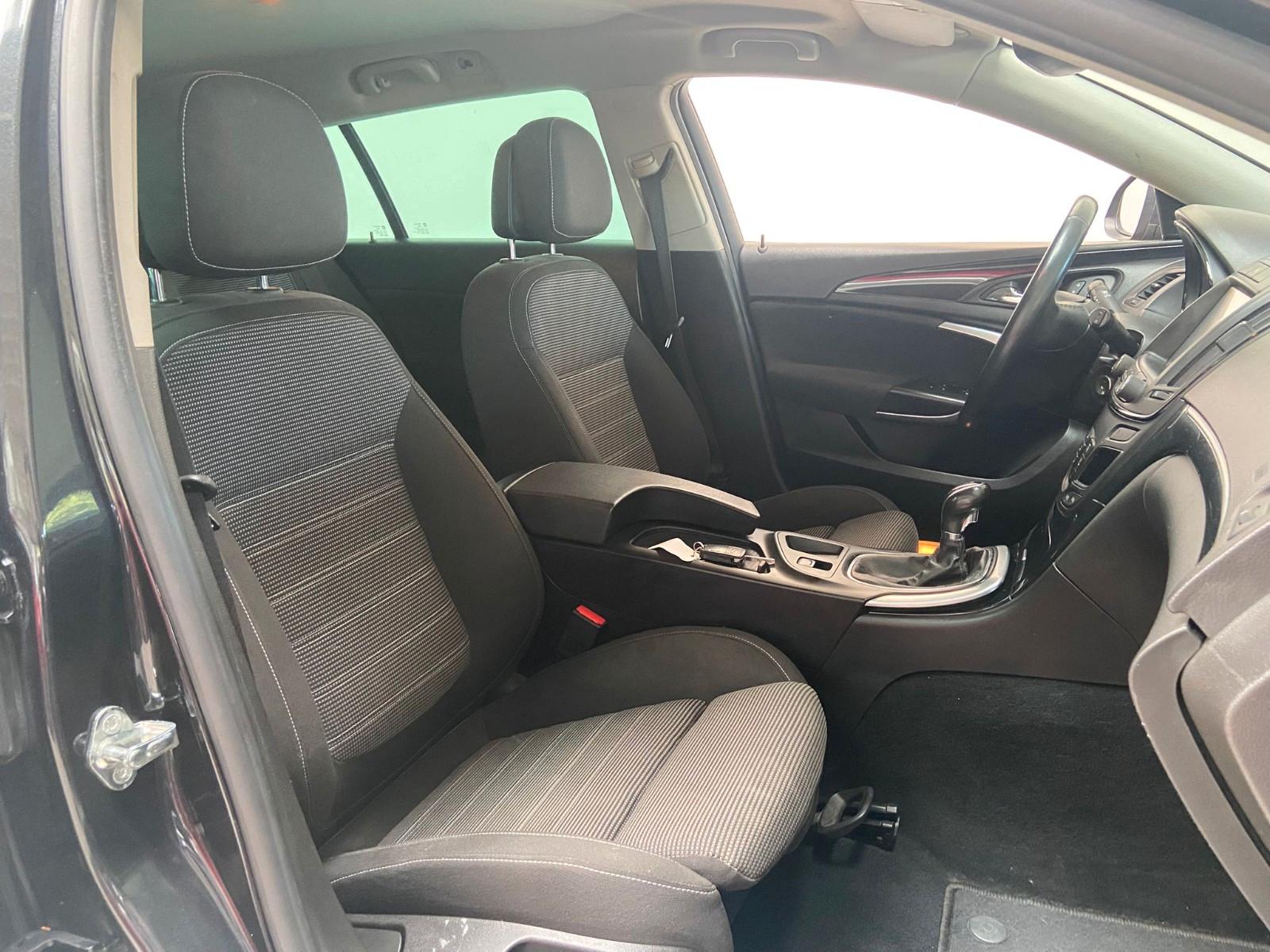 Opel Insignia 2014 — photo 27