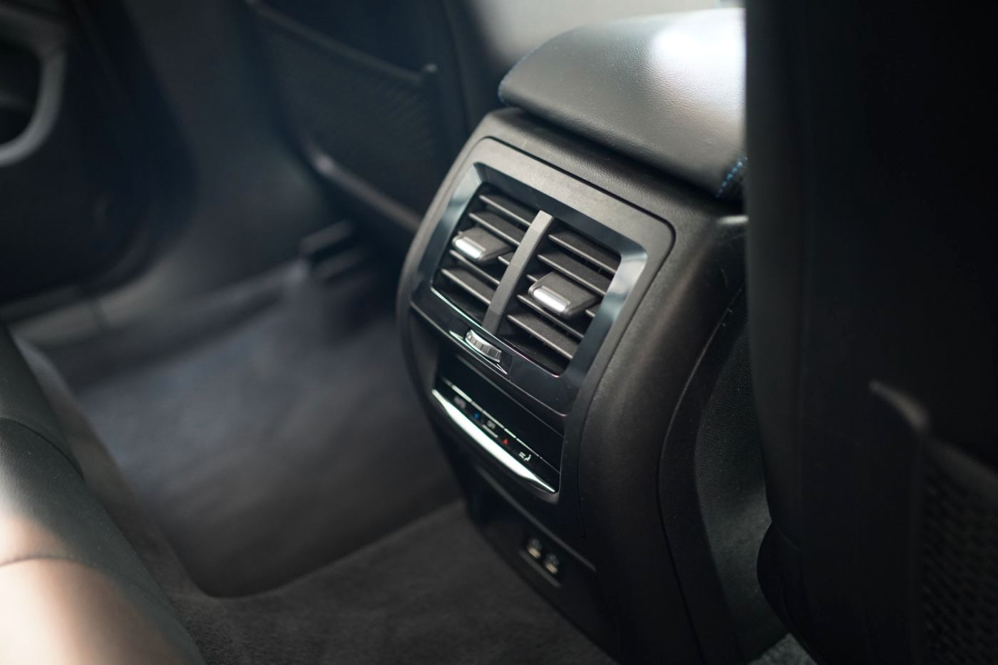 Fahrzeugabbildung BMW X3 xDrive20d M Sport +Standheiz.+LED+AHK+HeadUp+