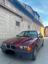 BMW E36 316i - BMW 316 Limousine 316i e36 mit Benzin-Antrieb