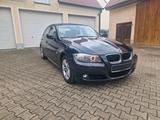 BMW 320d e90 Limousine, Facelift, Automatik, Navi - BMW 3er Reihe aus 2008: Facelift