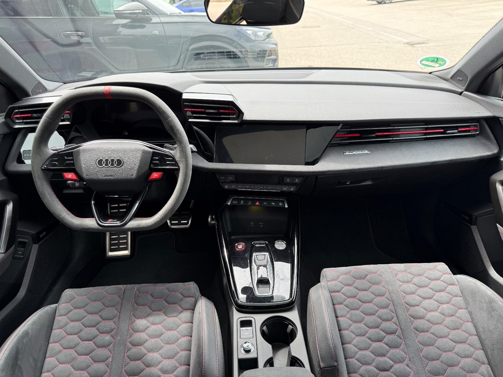 Audi RS 3 Limousine/Individual/Schalensitz/Pano/Sport – 7