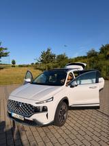 Hyundai Santa Fe Hybrid 4WD Prime-Vollausstatung - silberne Hyundai SANTA FE