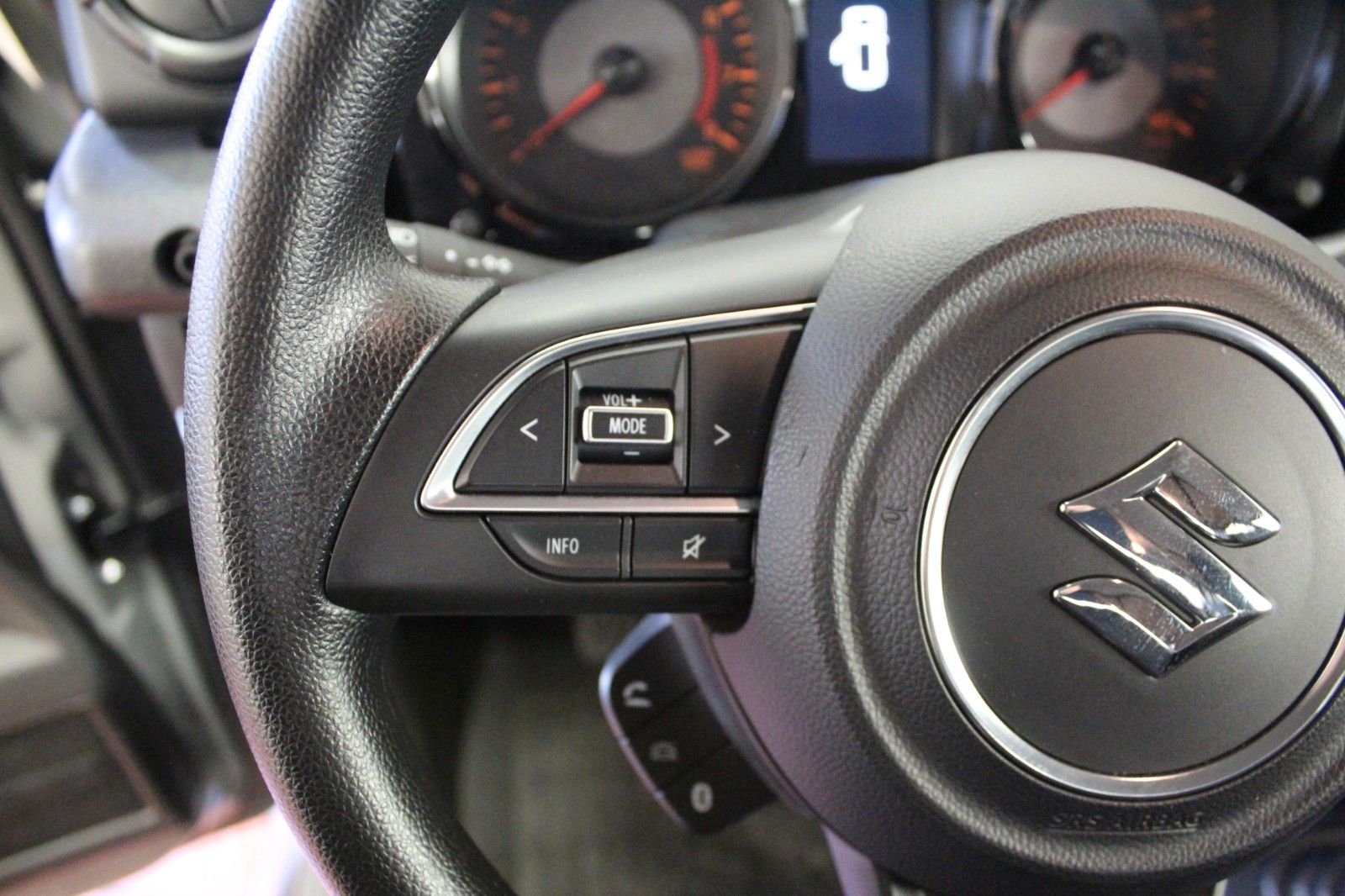 Fahrzeugabbildung Suzuki Jimny AllGrip NFZ Comfort *TOP-ZUSTAND!!!*