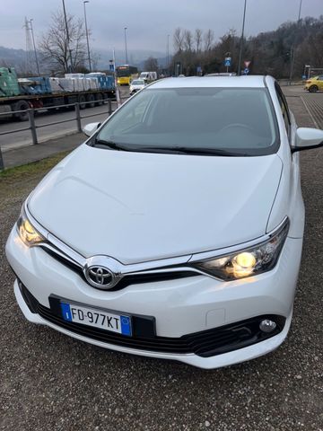 Toyota Auris 1.4 D-4D Cool