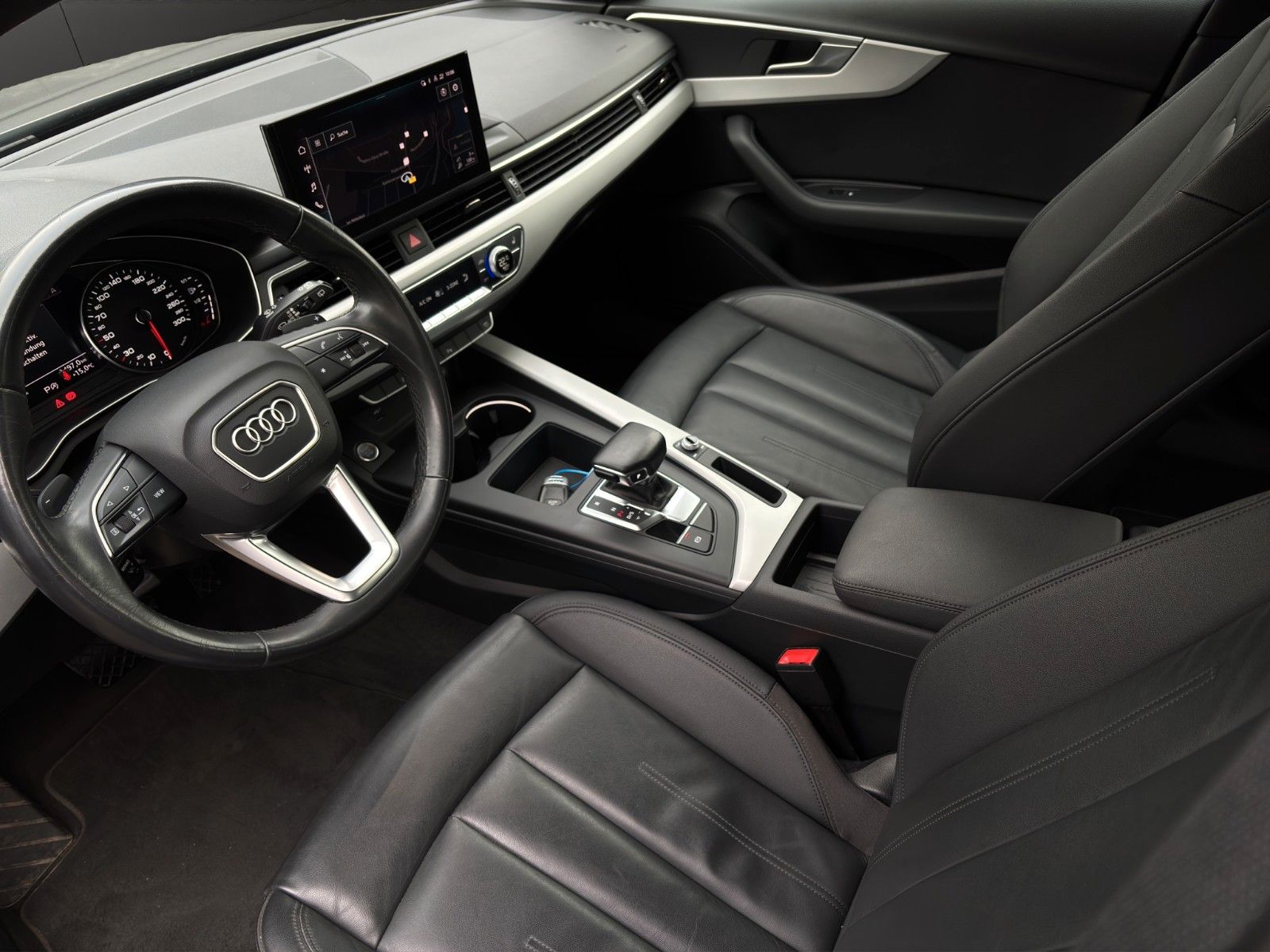 Fahrzeugabbildung Audi A4 Avant *S-line*Elektr.Sitze*ACC*Carplay*Leder