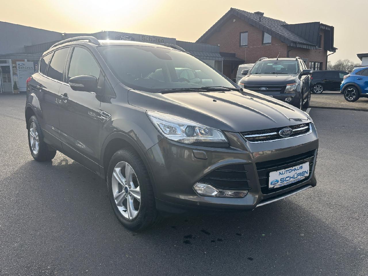 Ford Kuga Titanium Automatik AHK