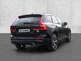 Volvo XC60 Ultimate Dark Recharge Plug-In Hybrid AWD T - : Geländewagen, Awd