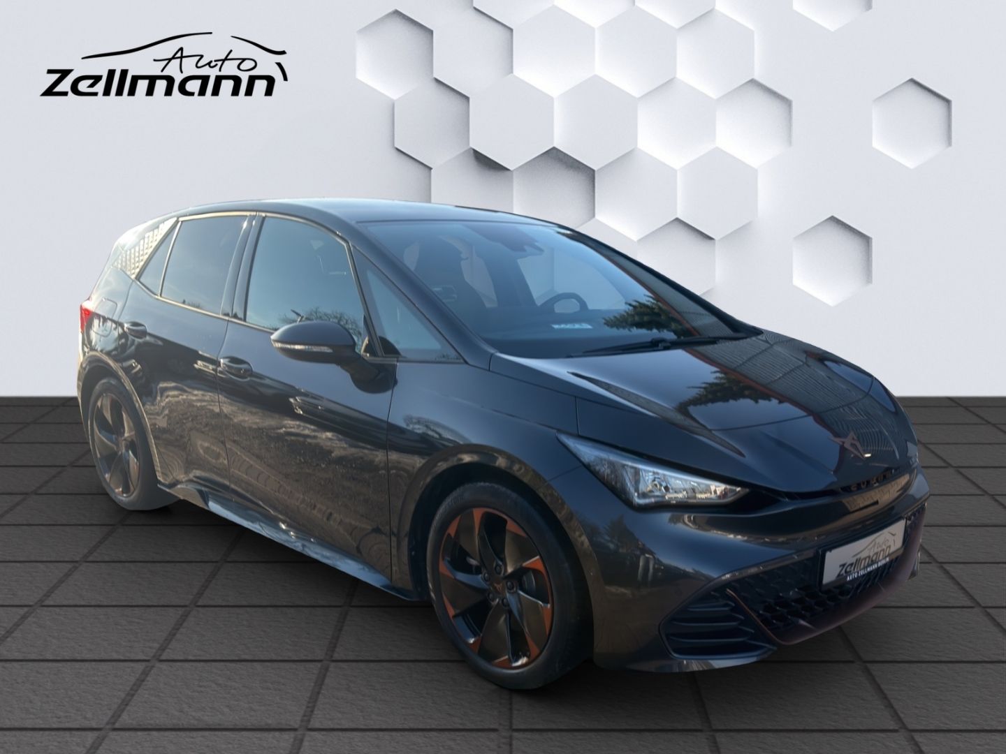 Born 150 kW 150kW LED HuD GJR ACC ParkLenkAssist