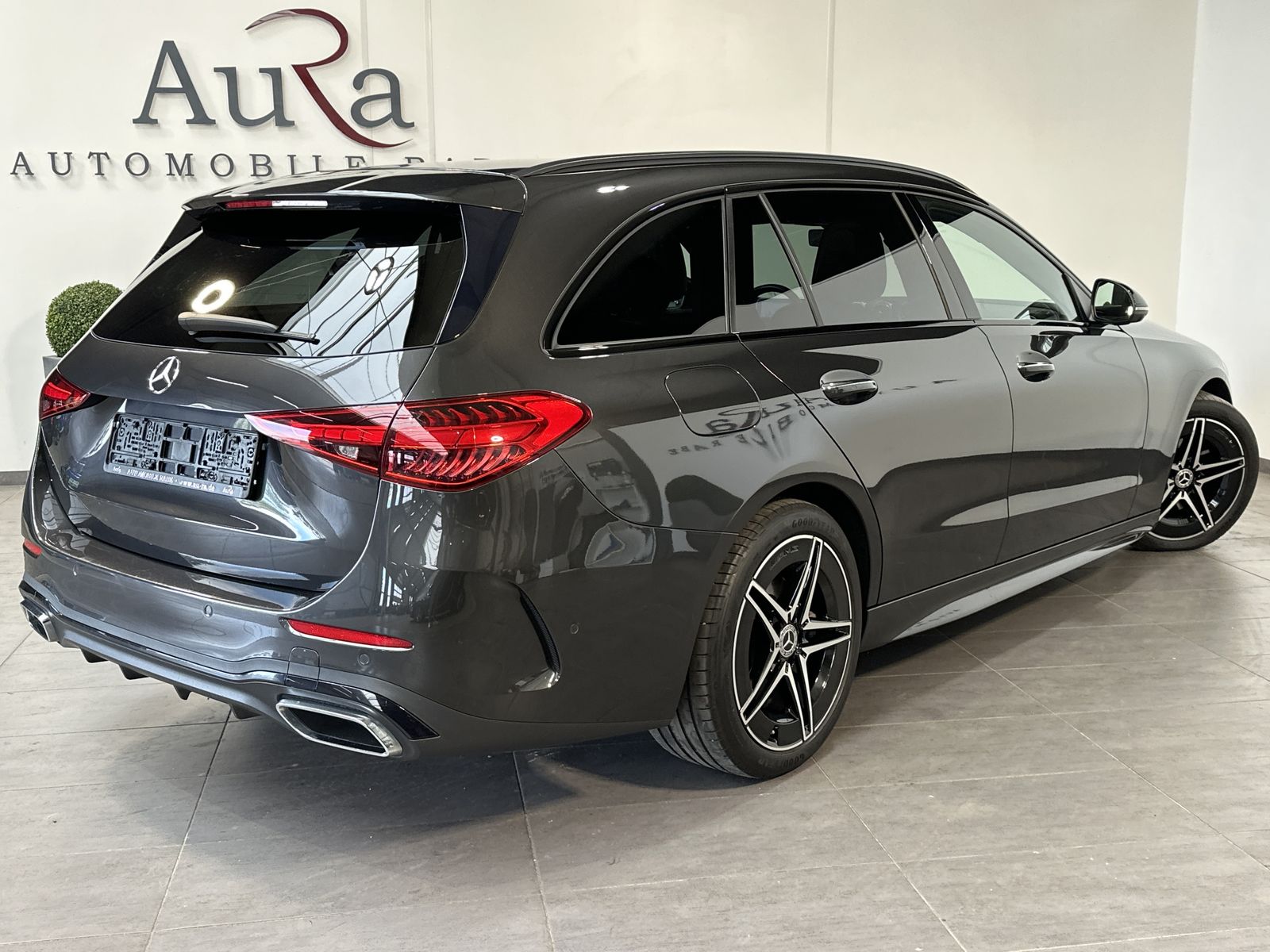 Fahrzeugabbildung Mercedes-Benz C 300d T AMG Line NAV+LED+HUD+PANORAMA+ACC+AHK