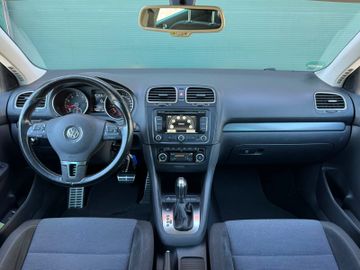 Volkswagen Golf - 10