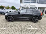 Volvo XC60 B5 Benzin AWD Black Edition Ultra - Volvo XC60: Ultra Black Edition