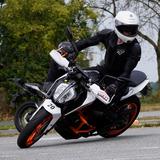 KTM 390 Duke - EZ 2021 - 5070 km - HU 03/28 - KTM 50