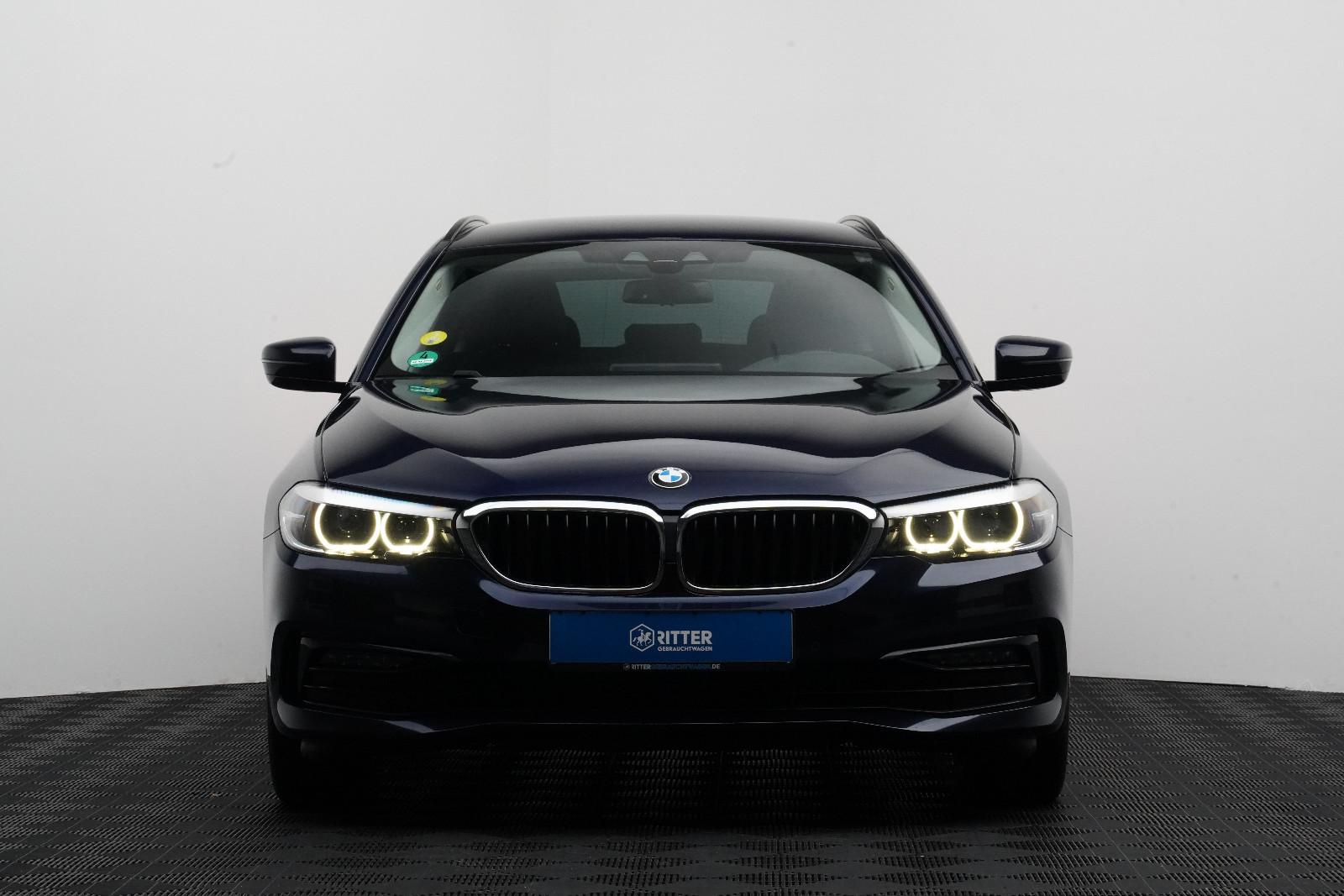 BMW 530d xDrive Sport Line 8G AHK R-Kamera NAVI DAB