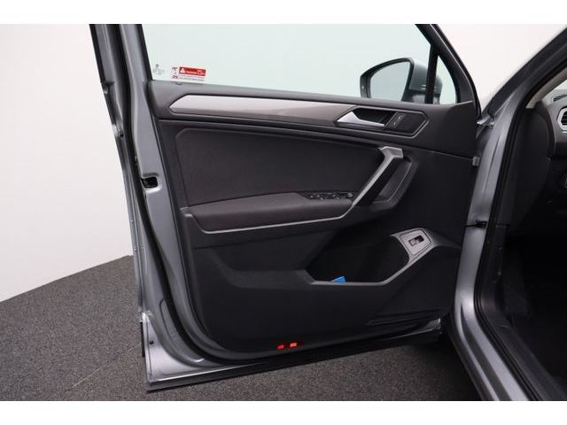 Fahrzeugabbildung Volkswagen Tiguan Allspace Life DSG ACC AHK 7Sitze LED