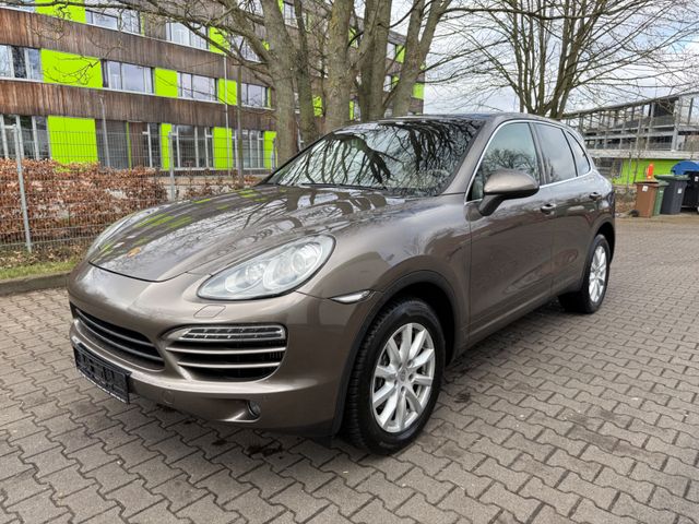 Porsche Cayenne 3.0d Navi Leder SHZ AHK Xenon TÜV 10/25