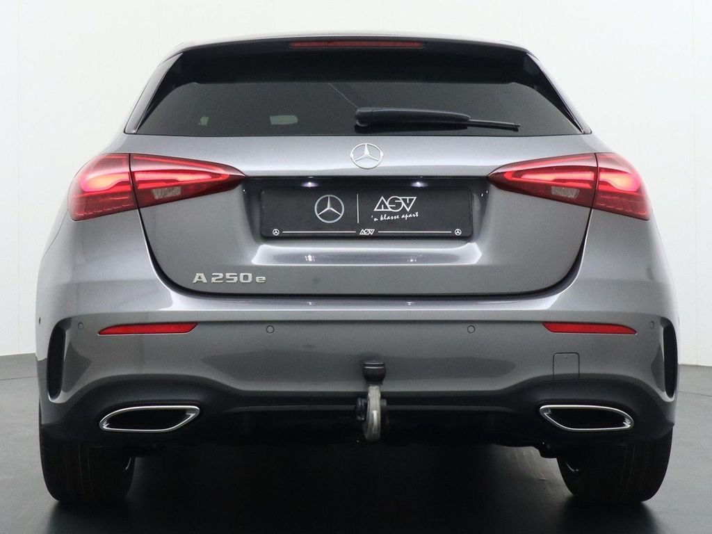 Mercedes-Benz A 250 e Star Edition AMG Line | Panorama - Schie