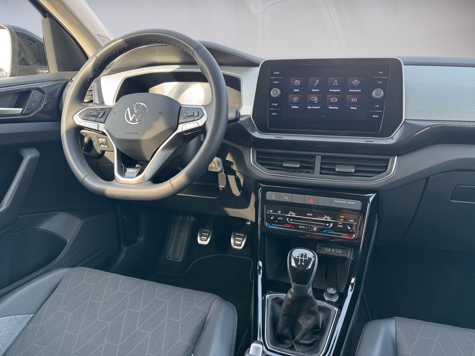 Fahrzeugabbildung Volkswagen T-Cross 1.0 Goal