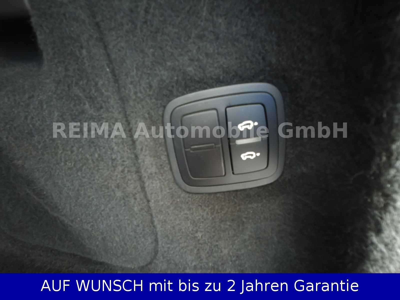 Fahrzeugabbildung Porsche Cayenne S E-Hybrid, Chrono, Pano, LED