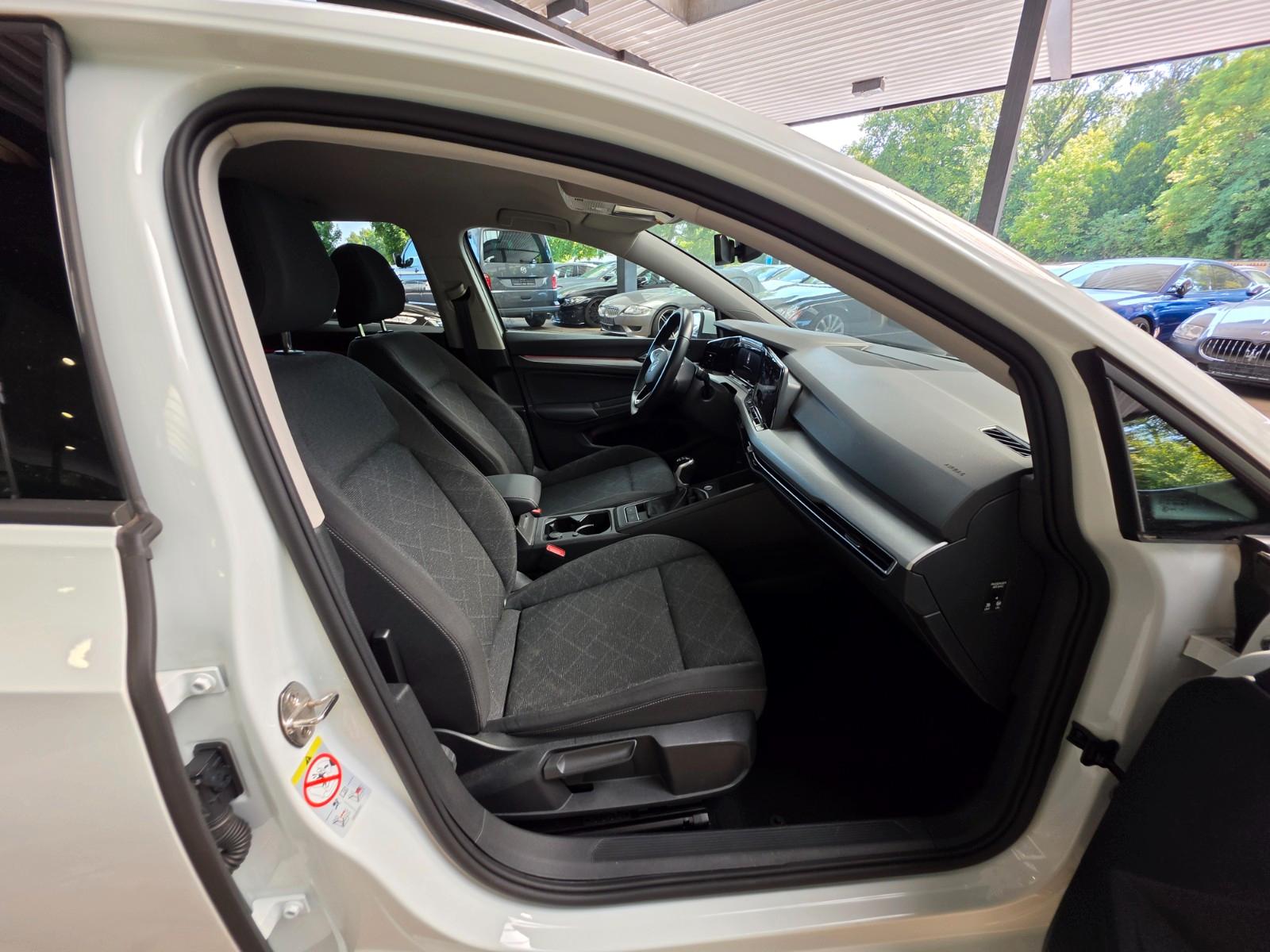 Volkswagen Golf VIII 1.5 TSI Variant Life Kamera/SZH/NAVI, миниатюра 28