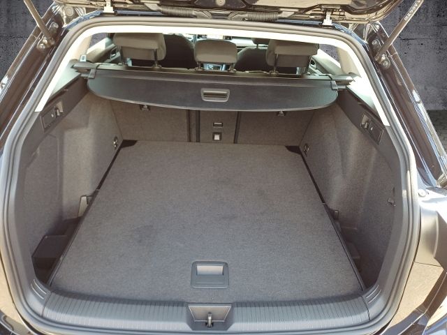 Golf Variant 2.0 TDI Move DSG/ACC/AHK/LED/NAVI