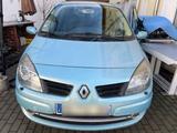 Renault Megane Scenic DCI 2.0 DIESEL - Renault Megane aus 2006 mit Diesel-Antrieb