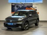Volkswagen Tiguan Allspace R-Line 4Motion2.0TDI NAVI+KAMERA - graue Volkswagen Tiguan Allspace