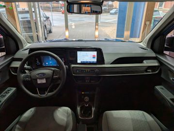 Ford Tourneo Courier Titanium WipaAHK 5JGarantie!