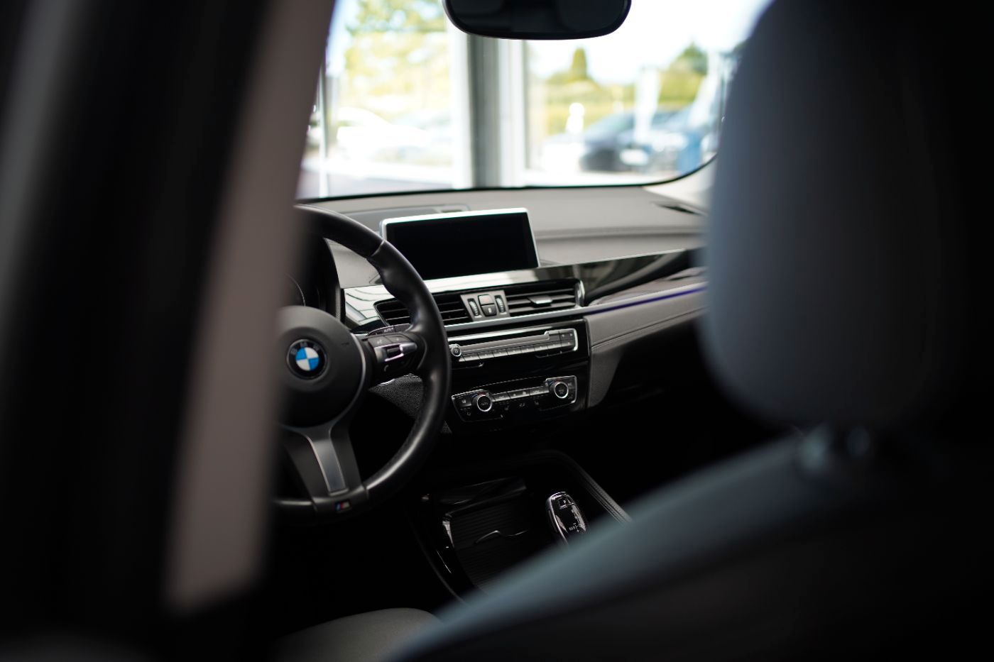 Fahrzeugabbildung BMW X1 20i Sport Line Rückfahrkamer+Navi+Sitzheiz+LE