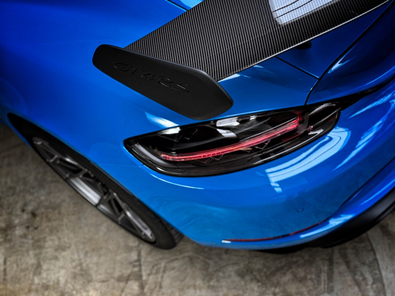 Fahrzeugabbildung Porsche Cayman GT4 RS