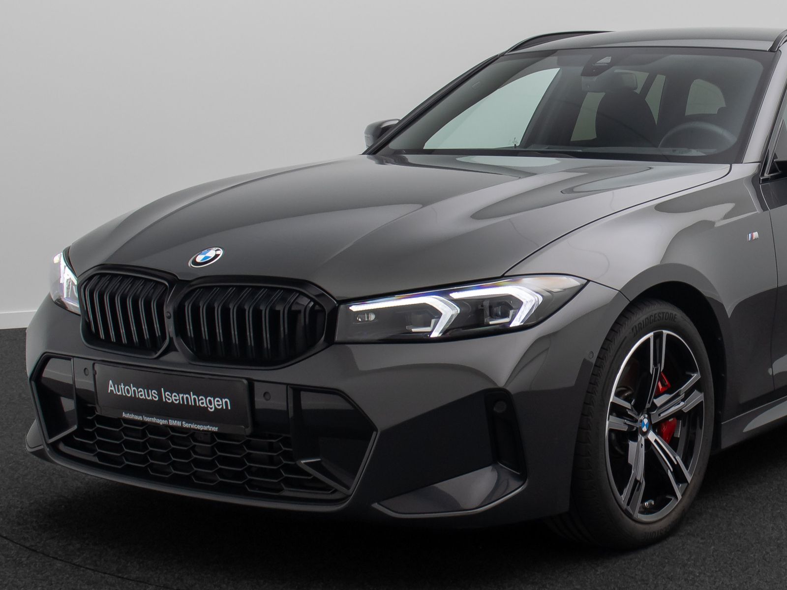Fahrzeugabbildung BMW 320i M Sport 360° DAB HiFi HUD Individual 18Zoll