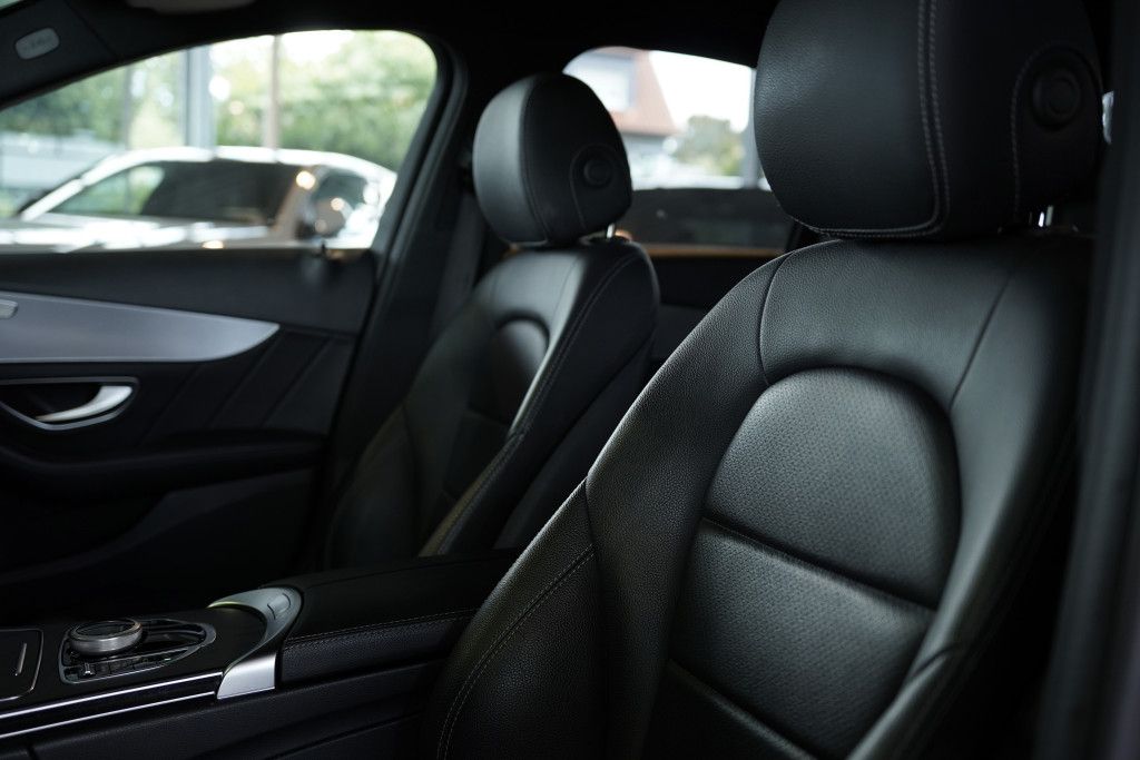 Mercedes Benz C 220
